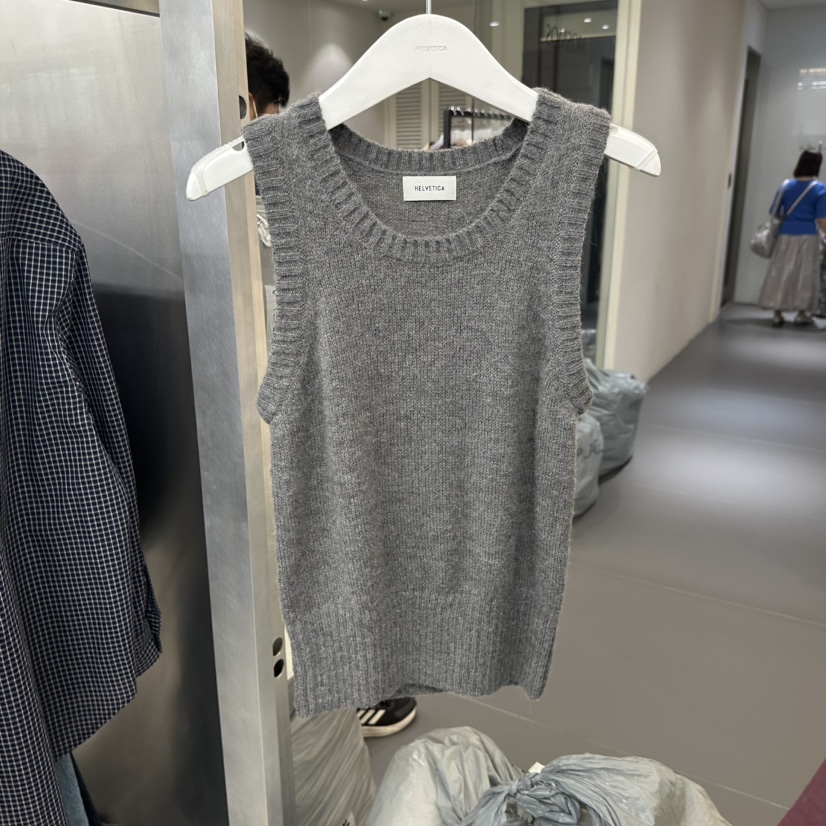 HELVETICA東大門㊣直郵女士新款休閑25秋冬吊帶背心不含內搭羊駝HELVETICA吊帶/背心圖色4