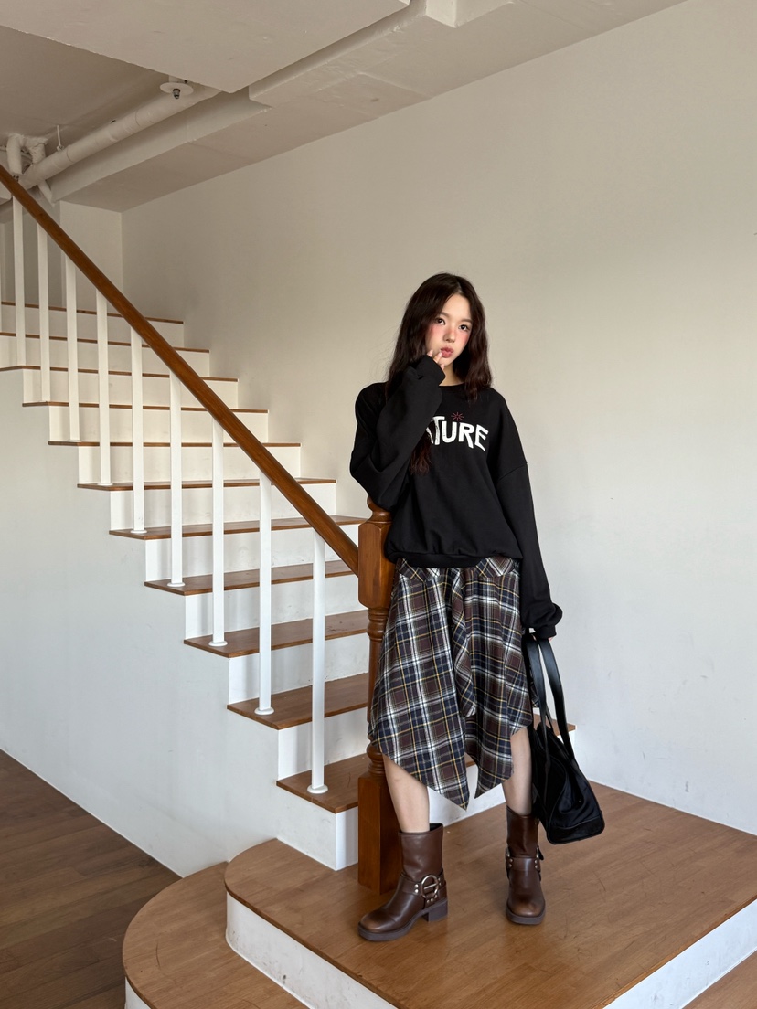 ZITTEN東大門㊣實拍女士新款熱賣休閑人氣半身裙中短裙格紋ZITTEN半身裙/中短裙