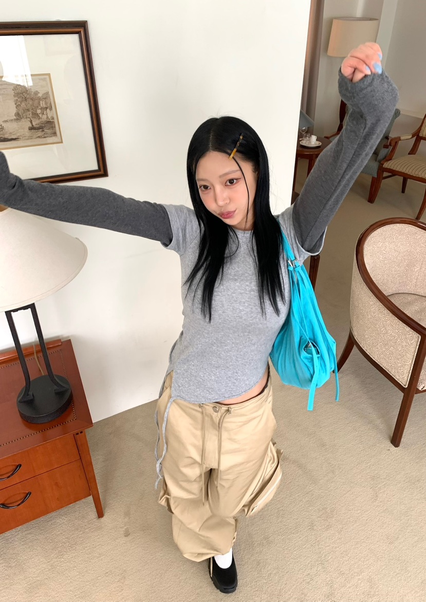 SEOLO東大門㊣實拍女士新款推薦職業熱賣時尚休閑長袖T恤刺繡Seolo seoul長袖T恤