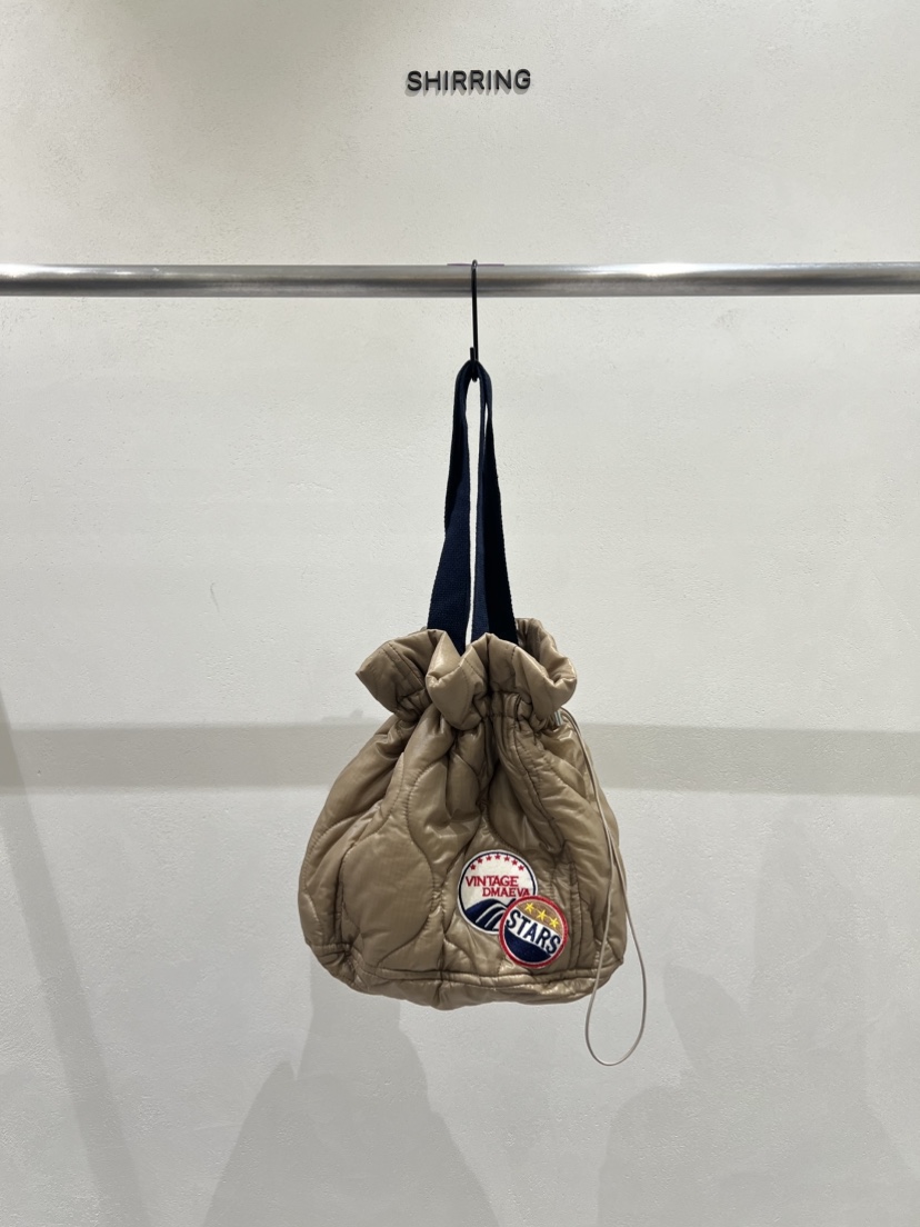 SHIRRING韓國代購㊣女裝新品休閑時尚真品手拿包腋下包絎縫SHIRRING手拿包/腋下包圖色2