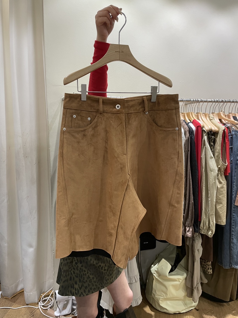 AUVERFIT韓國直郵㊣女士新品人氣職業時尚休閑推薦短褲絨面革AUVERFIT短褲圖色2