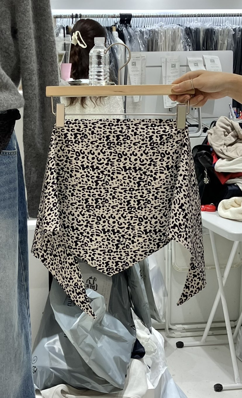 J SHOP韓國代購㊣女士新品熱賣真品25秋冬休閑人氣職業短裙J_SHOP短裙圖色2