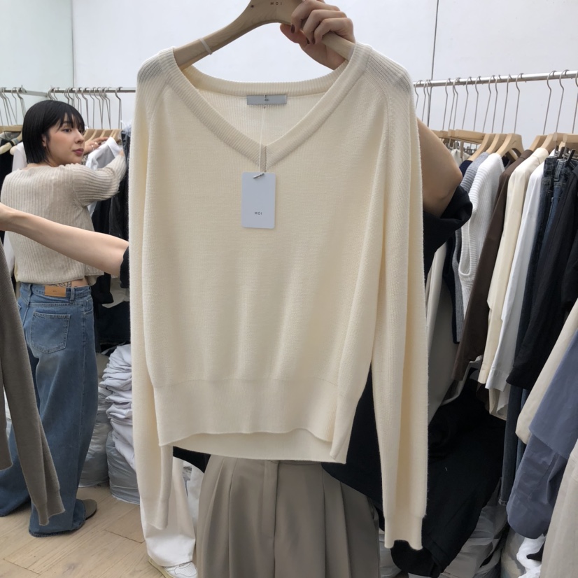 MOI-A韓國代購㊣女士新品人氣熱賣休閑真品職業25秋冬針織衫V領MOI-A針織衫圖色1