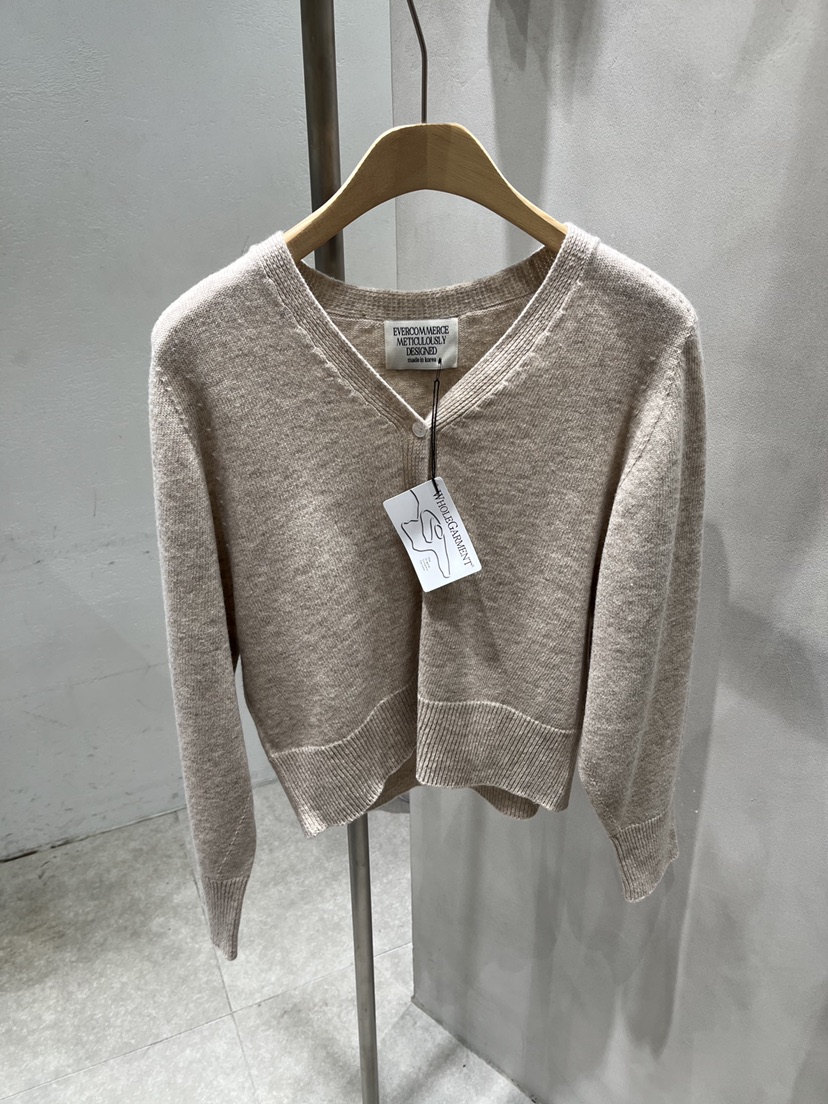 EVERCOMMERCE METICULOUSLY DESIGNED東大門㊣代購女裝新款時尚針織衫EVERCOMMERCE針織衫圖色2