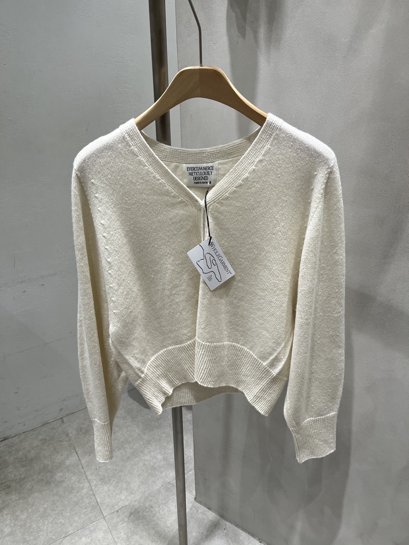 EVERCOMMERCE METICULOUSLY DESIGNED東大門㊣代購女裝新款時尚針織衫EVERCOMMERCE針織衫圖色4
