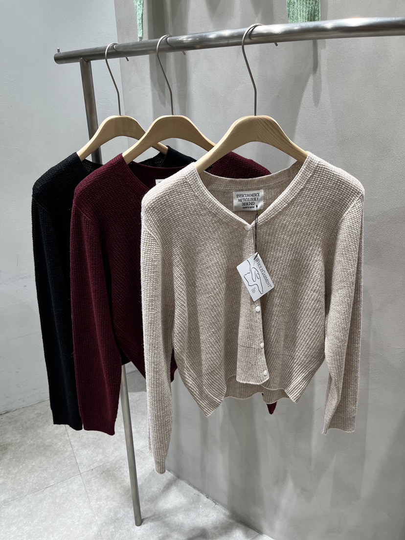 EVERCOMMERCE METICULOUSLY DESIGNED東大門㊣直郵女裝新品25秋冬針織衫EVERCOMMERCE針織衫