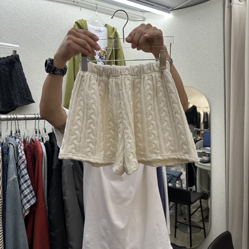MAGOT東大門㊣直郵女裝新款熱賣時尚25秋冬休閑真品職業短褲IIIΛGOT/MAGOT短褲