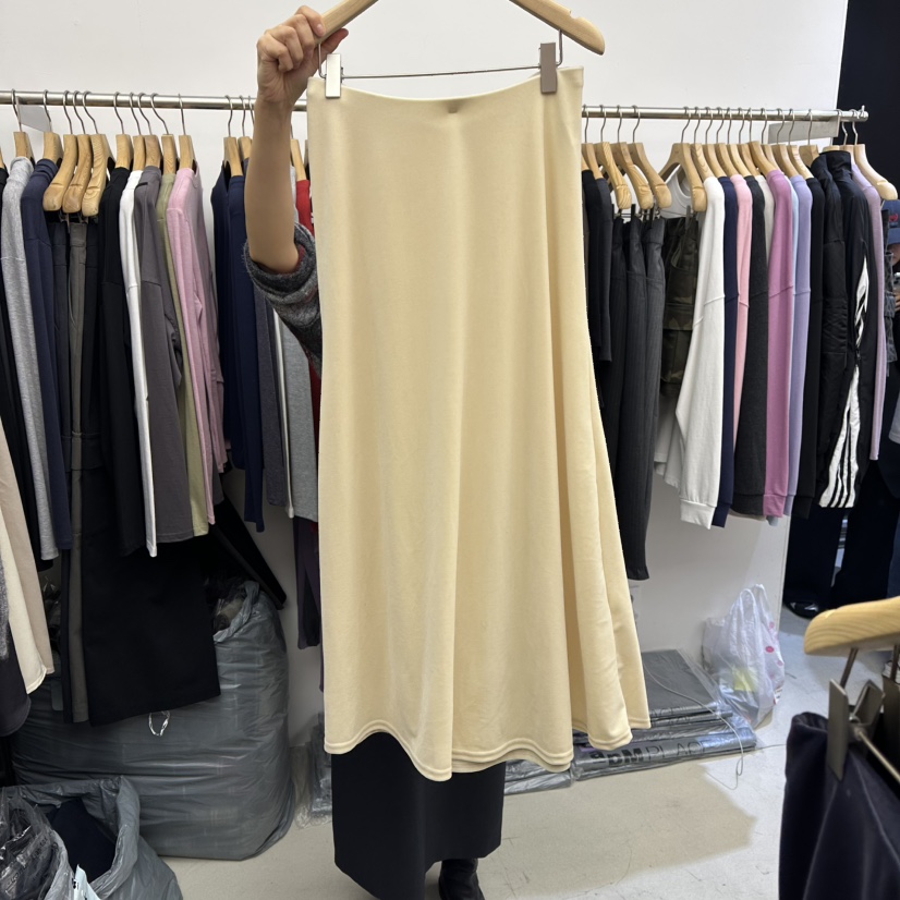 SPECIAL東大門㊣代購女裝新品職業熱賣25秋冬人氣長裙天鵝絨SPECIAL長裙圖色1