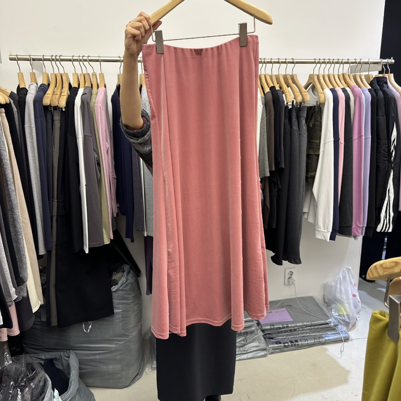 SPECIAL東大門㊣代購女裝新品職業熱賣25秋冬人氣長裙天鵝絨SPECIAL長裙圖色3