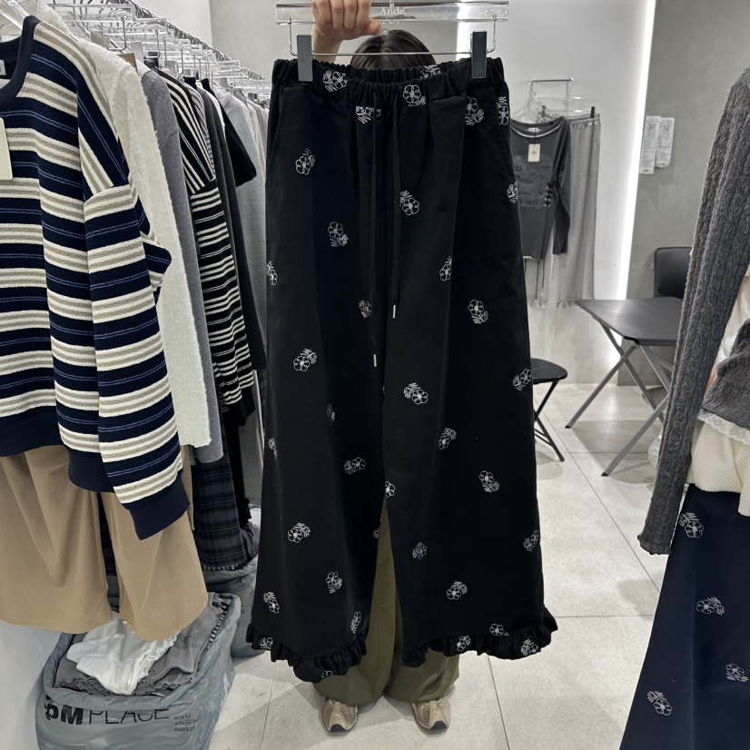 ANDE東大門㊣代購女士新款25秋冬時尚人氣熱賣休閑休閑褲刺繡Ande休閑褲圖色2黑色