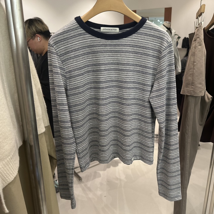 ANDMORE BUTTON東大門㊣直郵女士新品推薦時尚人氣長袖T恤ANDMORE BUTTON長袖T恤圖色1
