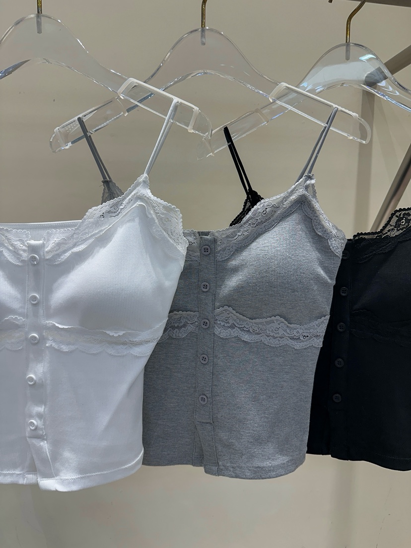 81 MARKET-L韓國代購㊣女士新款25秋冬職業人氣熱賣吊帶背心81 MARKET-L吊帶/背心
