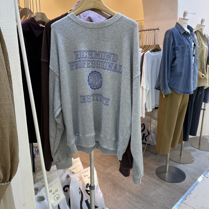 AND FLOYD東大門㊣直郵女裝新品真品職業熱賣人氣25秋冬衛衣stunning and Floyd衛衣圖色3