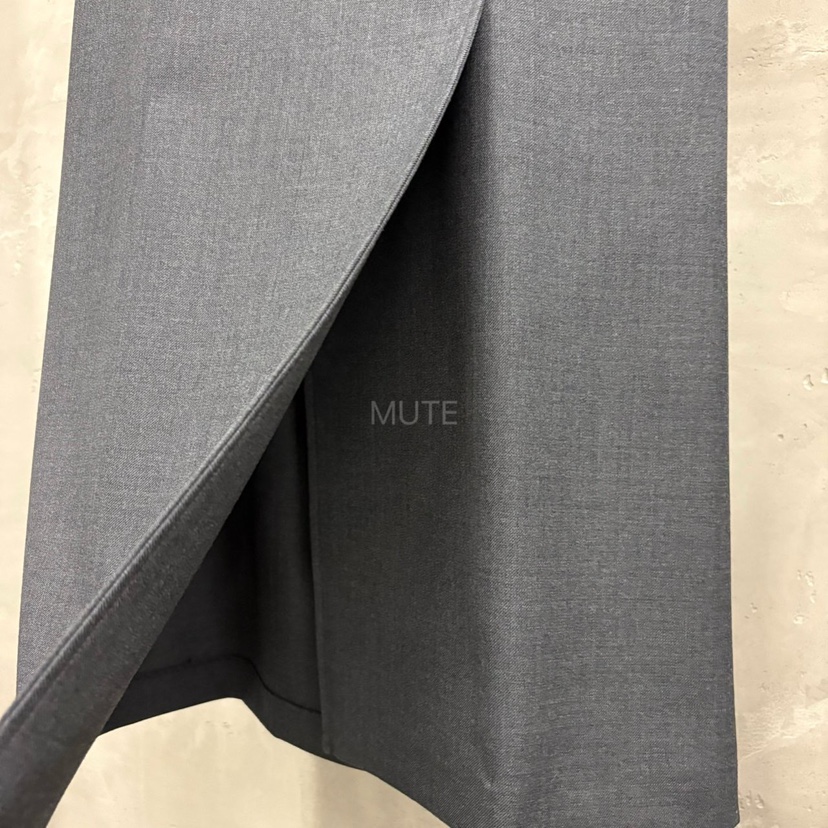 MUTE-P東大門㊣直郵女裝新款人氣時尚職業真品休閑推薦長裙MUTE長裙