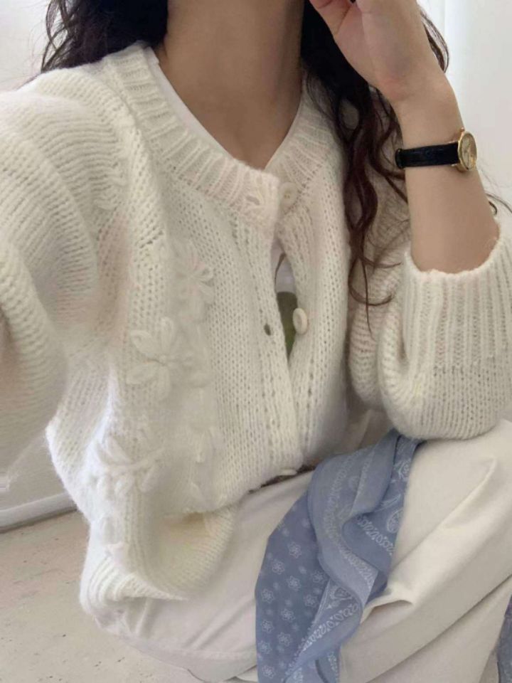 FEMME韓國代購㊣女士新款時尚推薦休閑職業針織衫刺繡花朵開衫FEMME針織衫