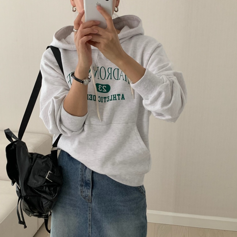 HELLO JINI東大門㊣直郵女士新品真品人氣推薦職業熱賣衛衣HELLO JINI衛衣