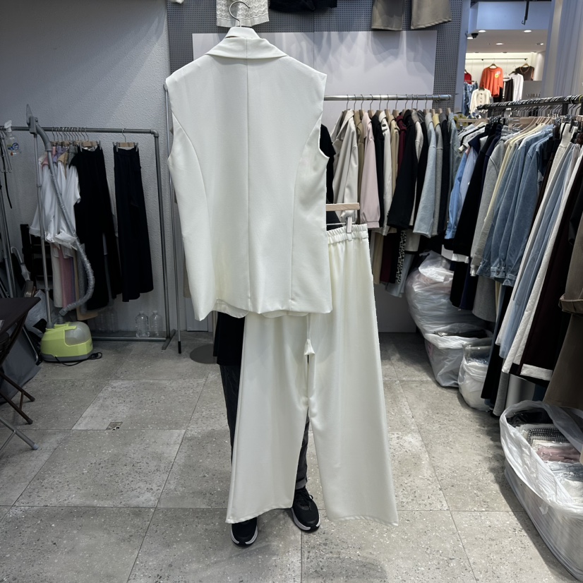 BLOOM韓國直郵㊣女裝新品熱賣推薦25秋冬休閑套裝兩件套套裝BLOOM-Q套裝