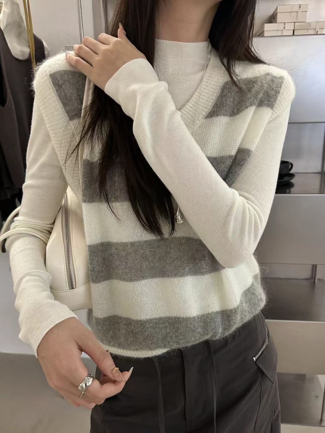 DOVER東大門㊣實拍女士新品25秋冬休閑吊帶背心不含內搭安哥拉DOVER吊帶/背心圖色1