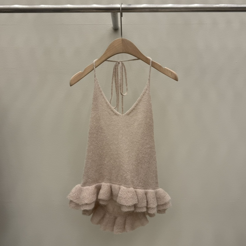EOOB/LAMEREI韓國代購㊣女裝新品真品吊帶背心山羊皮荷葉邊馬海毛EOOB/LAMEREI吊帶/背心圖色1