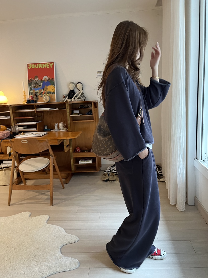 AT NOTE東大門㊣實拍女裝新品休閑熱賣推薦真品人氣長袖T恤AT NOTE長袖T恤