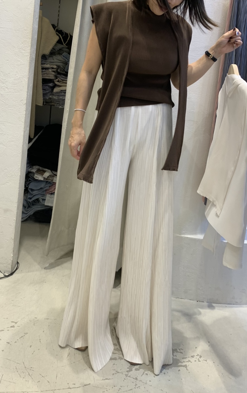 RIAH東大門㊣直郵女裝新品熱賣推薦真品25秋冬套裝披肩褶皺RIAH套裝