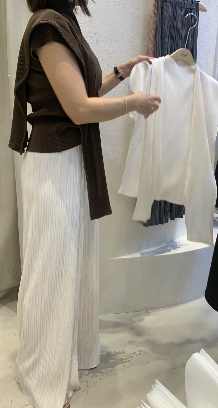 RIAH東大門㊣直郵女裝新品熱賣推薦真品25秋冬套裝披肩褶皺RIAH套裝