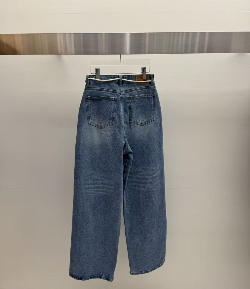AMOOD韓國代購㊣女裝新品熱賣25秋冬職業人氣推薦時尚牛仔褲AMOOD牛仔褲