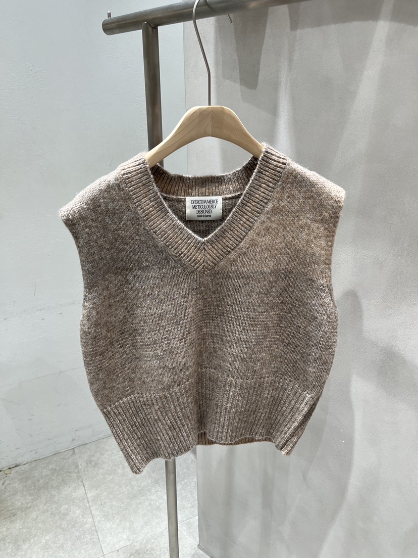 EVERCOMMERCE METICULOUSLY DESIGNED東大門㊣實拍女士新品休閑馬甲EVERCOMMERCE馬甲圖色2