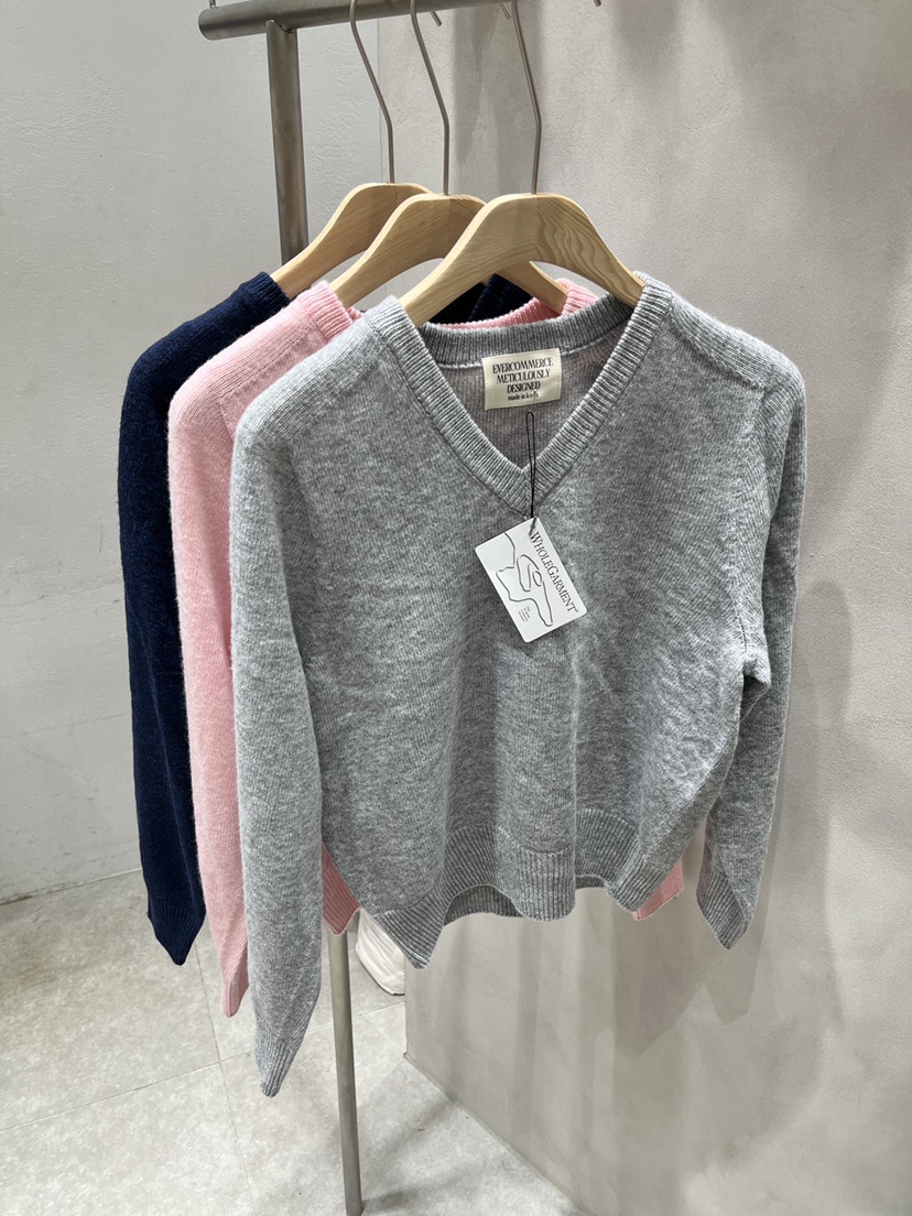 EVERCOMMERCE METICULOUSLY DESIGNED韓國代購㊣女裝新款熱賣針織衫EVERCOMMERCE針織衫