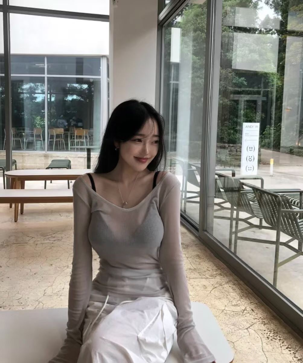 IMMENSE東大門㊣代購女士新款人氣時尚職業推薦長袖T恤透明IMMENSE長袖T恤