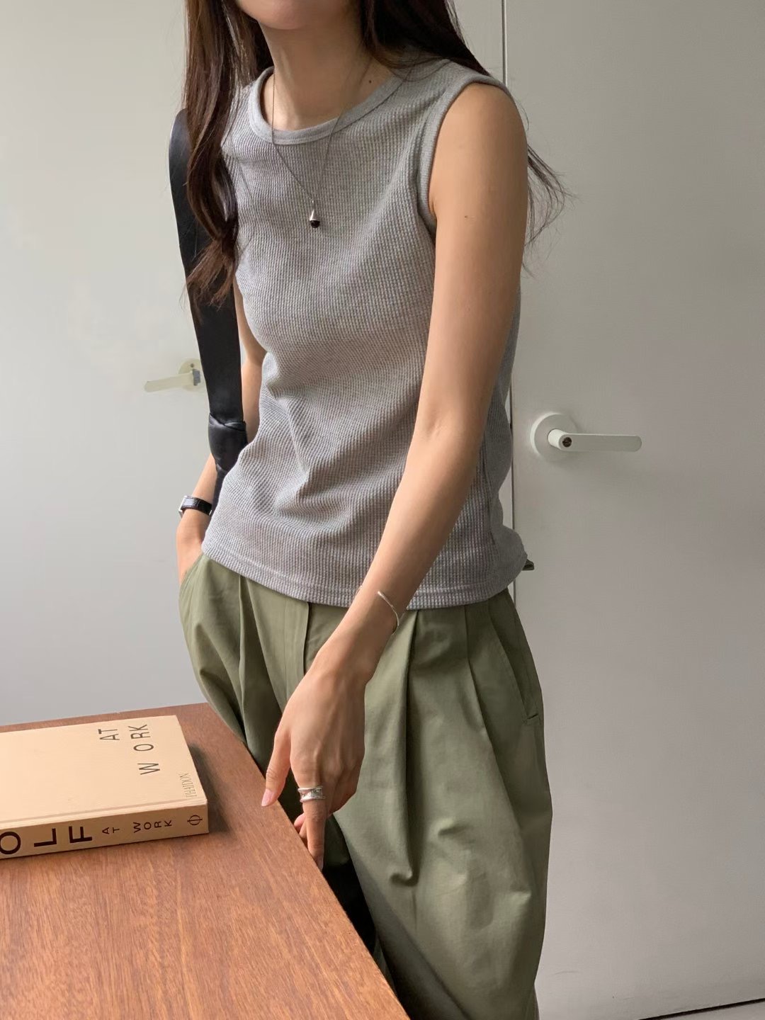 LOWELL韓國直郵㊣女士新款時尚職業推薦真品熱賣人氣吊帶背心LOWELL吊帶/背心圖色3