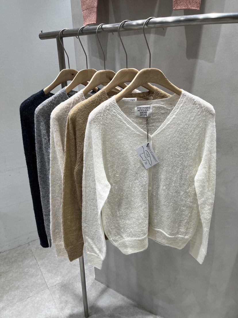 EVERCOMMERCE METICULOUSLY DESIGNED韓國代購㊣女士新款推薦針織衫EVERCOMMERCE針織衫
