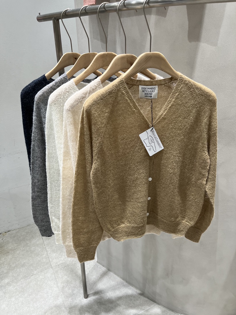EVERCOMMERCE METICULOUSLY DESIGNED韓國代購㊣女士新款推薦針織衫EVERCOMMERCE針織衫