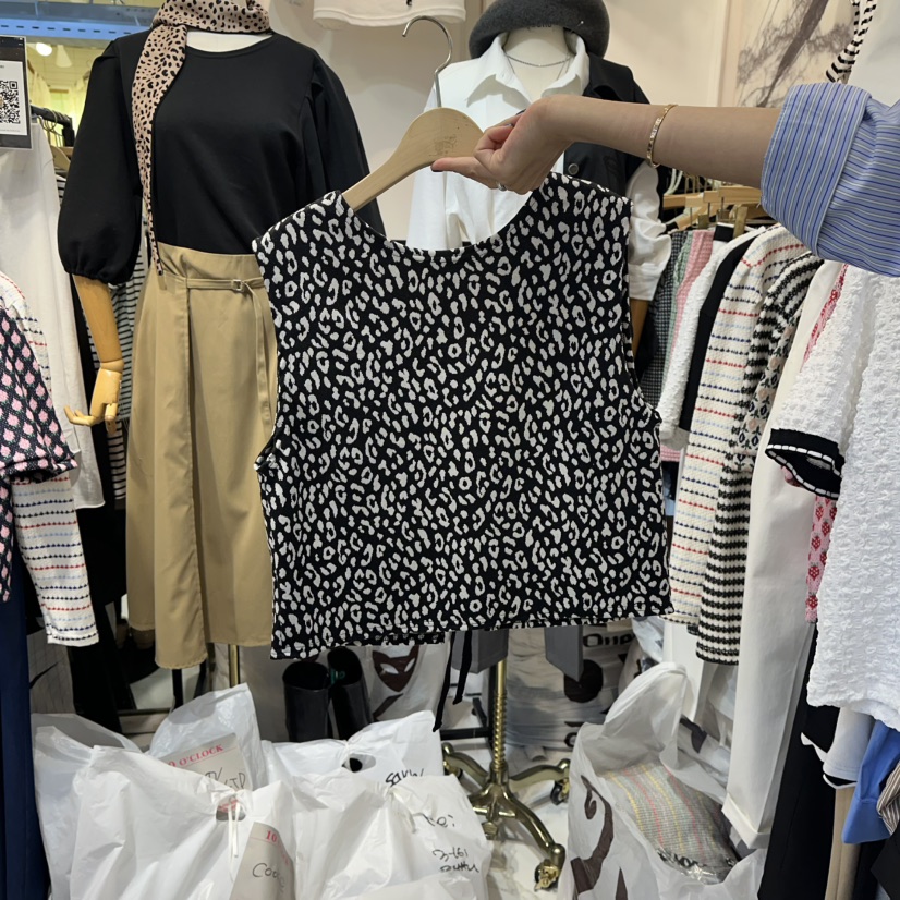 BUTTU東大門㊣實拍女士新品熱賣真品職業推薦馬甲兩面穿雙面10 O CLOCK/Buttu馬甲