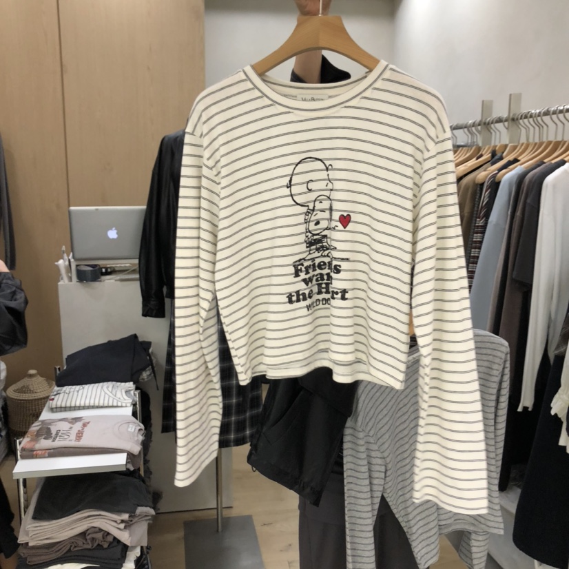 VILLABUTTON東大門㊣實拍女裝新品人氣真品時尚長袖T恤史努比VILLABUTTON長袖T恤圖色1