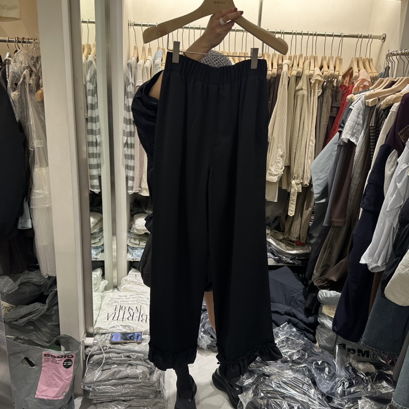 BERTHA韓國代購㊣女士新品真品休閑職業時尚熱賣休閑褲荷葉邊BERTHA休閑褲圖色2黑色