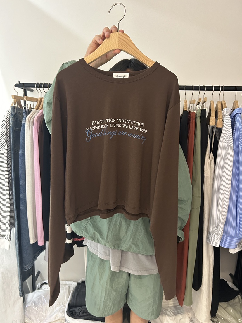 AS THOUGHT東大門㊣實拍女裝新品時尚熱賣25秋冬長袖T恤短款AS THOUGHT長袖T恤圖色2