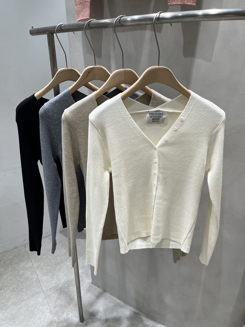 EVERCOMMERCE METICULOUSLY DESIGNED東大門㊣代購女裝新品職業針織衫開衫EVERCOMMERCE針織衫