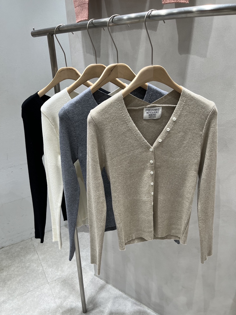 EVERCOMMERCE METICULOUSLY DESIGNED東大門㊣代購女裝新品職業針織衫開衫EVERCOMMERCE針織衫