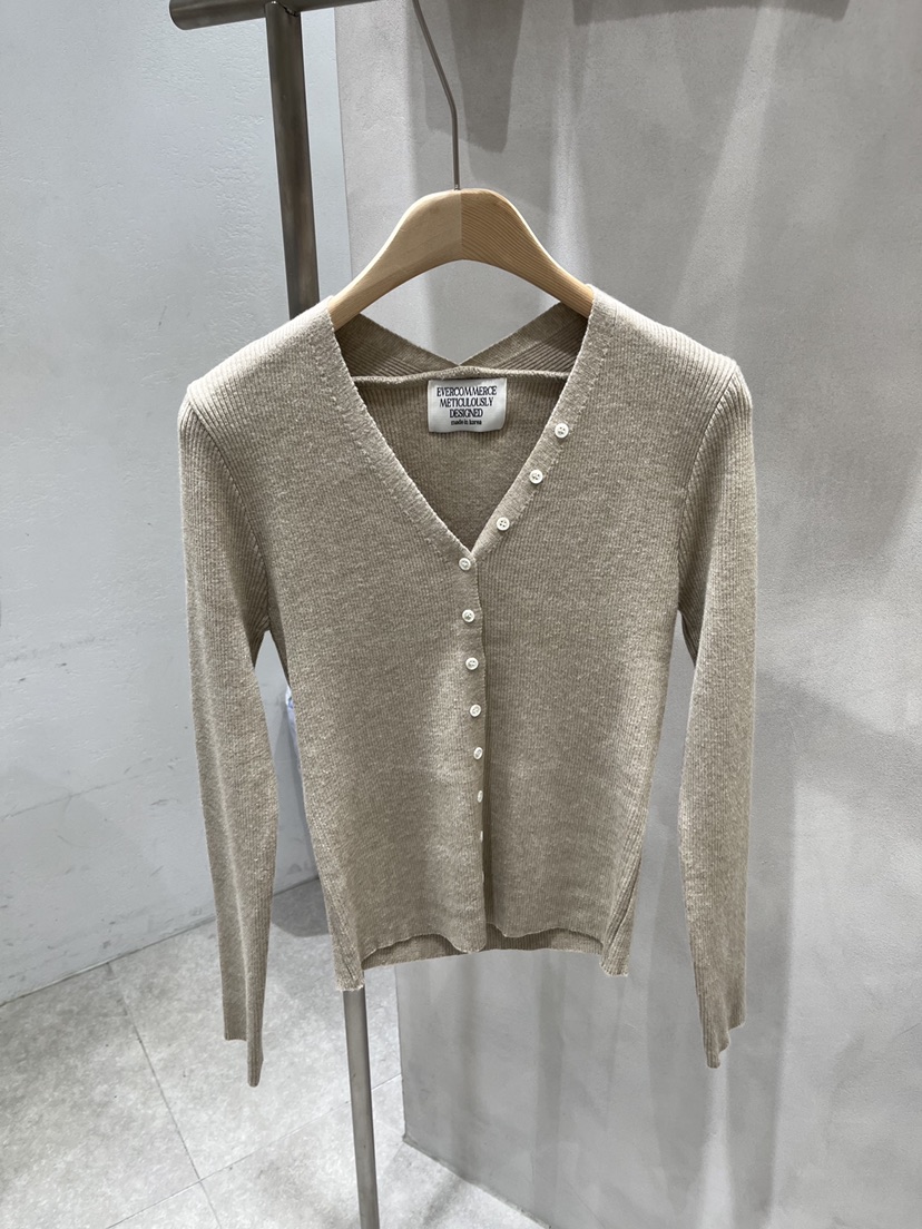 EVERCOMMERCE METICULOUSLY DESIGNED東大門㊣代購女裝新品職業針織衫開衫EVERCOMMERCE針織衫圖色2