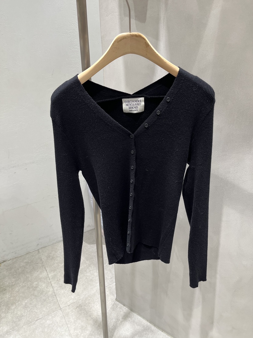 EVERCOMMERCE METICULOUSLY DESIGNED東大門㊣代購女裝新品職業針織衫開衫EVERCOMMERCE針織衫圖色3