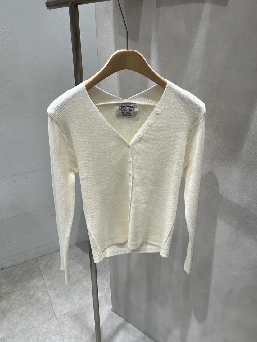 EVERCOMMERCE METICULOUSLY DESIGNED東大門㊣代購女裝新品職業針織衫開衫EVERCOMMERCE針織衫圖色4