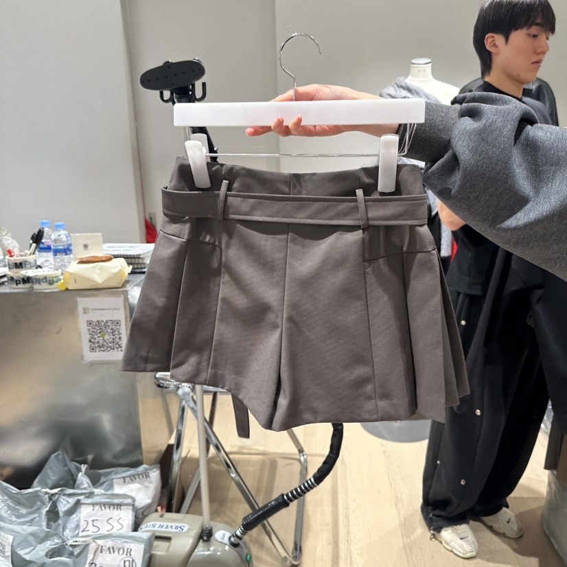 FAVOR-P韓國代購㊣女士新款熱賣休閑人氣推薦職業短褲含腰帶FAVOR-P短褲