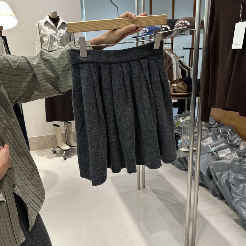 ANDMORE BUTTON東大門㊣代購女士新品真品職業推薦熱賣短裙ANDMORE BUTTON短裙