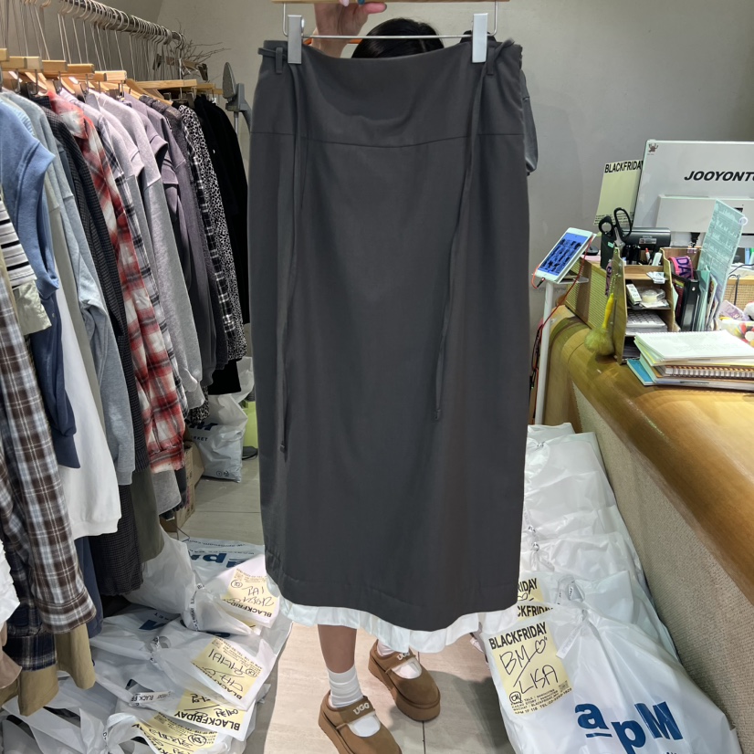 BLACKFRIDAY韓國代購㊣女裝新品真品時尚半身裙中短裙含腰繩BLACK FRIDAY半身裙/中短裙圖色1