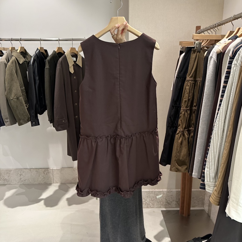 ANDMORE BUTTON東大門㊣直郵女士新品熱賣休閑時尚真品連衣裙ANDMORE BUTTON連衣裙