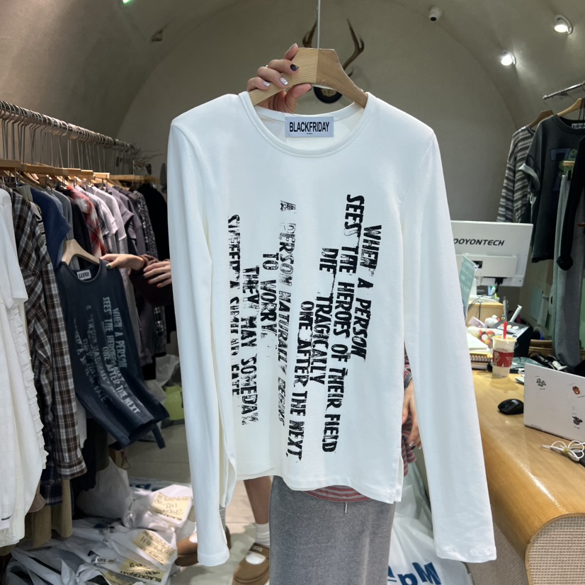BLACKFRIDAY韓國代購㊣女裝新款推薦真品熱賣時尚人氣長袖T恤BLACK FRIDAY長袖T恤圖色1