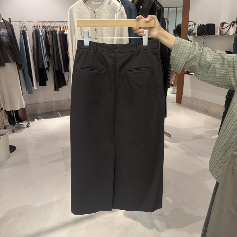 ANDMORE BUTTON東大門㊣直郵女士新款真品休閑時尚職業長裙ANDMORE BUTTON長裙