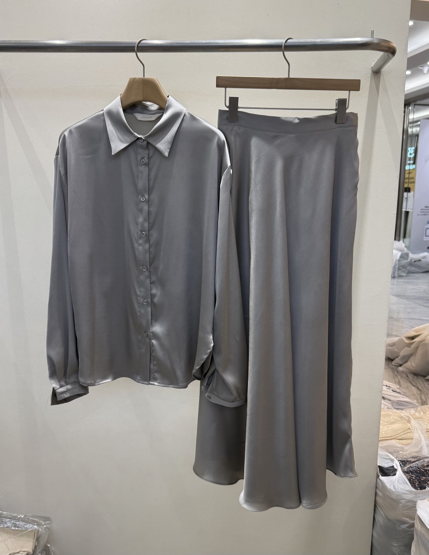 YIKHO STYLE東大門㊣直郵女裝新品職業推薦時尚襯衫蕾絲衫YIKHO STYLE襯衫/蕾絲衫