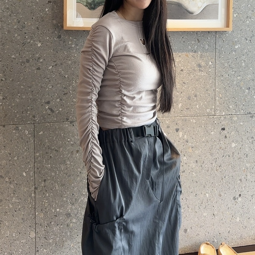 PALETTE-Q東大門㊣直郵女裝新品熱賣職業時尚推薦長袖T恤褶皺PALETTE長袖T恤